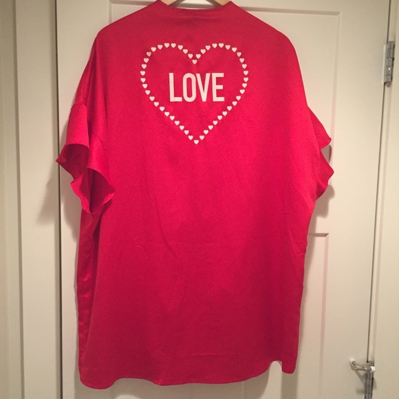 Victoria’s Secret Red Silky LOVE Kimono Robe - Picture 3 of 4